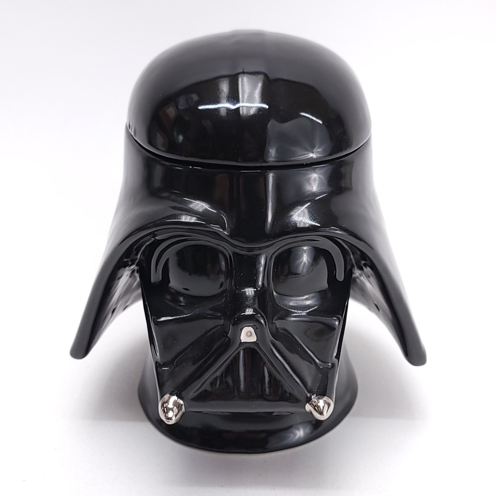 Star Wars Darth Vader 3D Molded Ceramic Mug with Lid 2005 Lucasfilm Encore Group